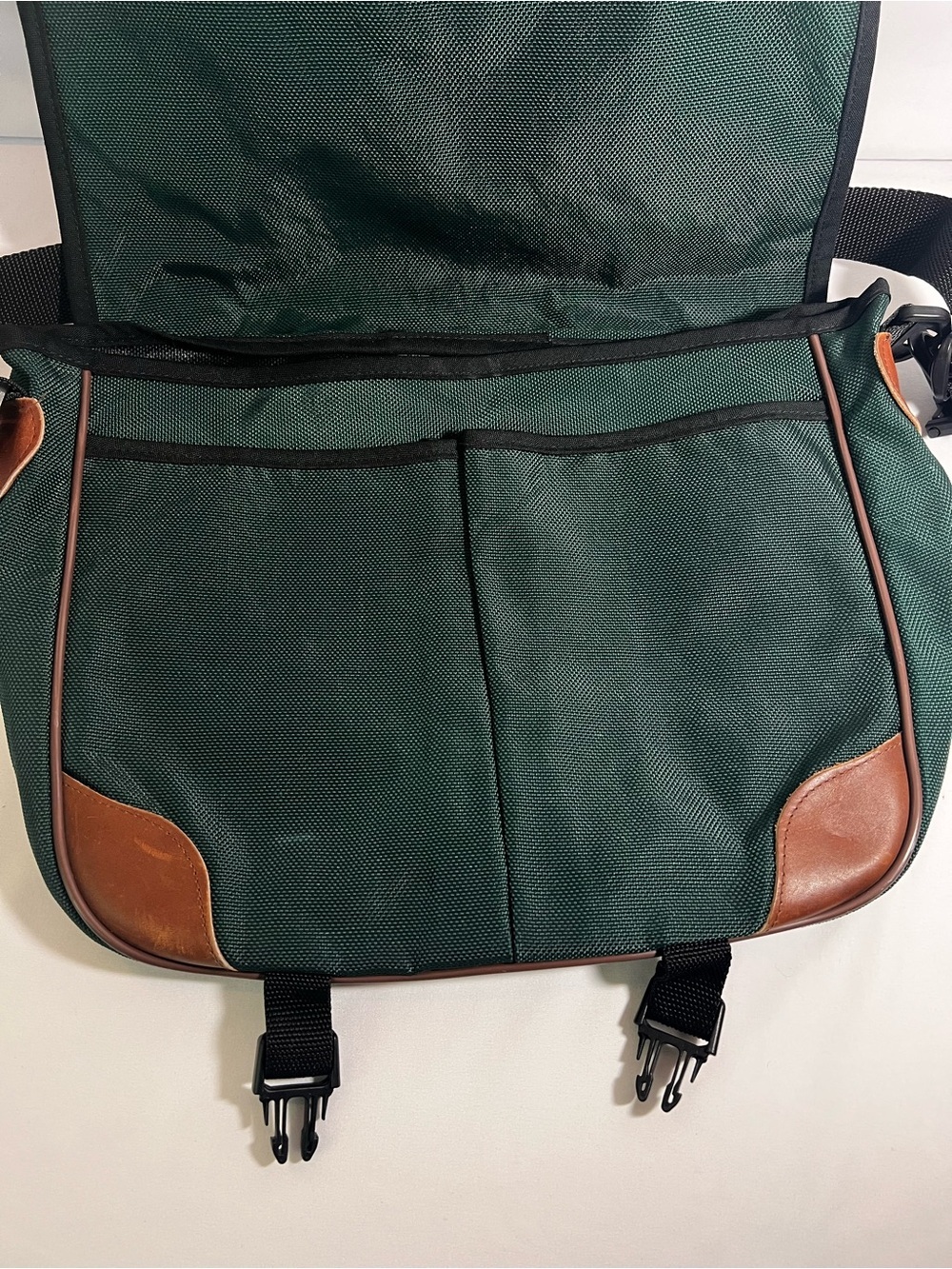 Vintage Pendleton Multicolor Navajo-Style Messenger Bag with Leather Accent - Picture 7 of 14